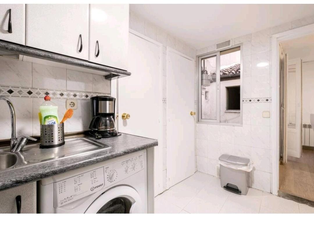 Apartamento En El Centro De Madrid — Photos 2